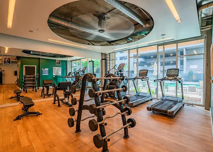 Apartment Near Art District With Gym Pool And Free Parking Phoenix
