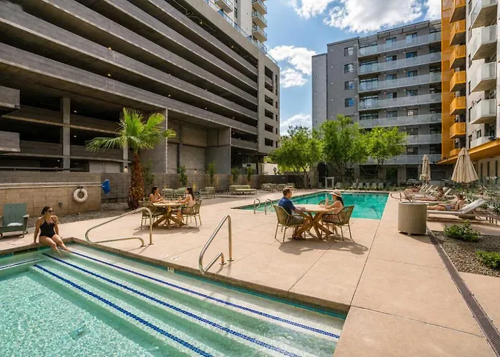 Near Art District With Gym Pool And Free Parking Phoenix